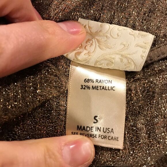 Rhinestones embellished cross short sleeve top - Picture 9 of 11